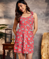 scoop vneck floral printed mini dress