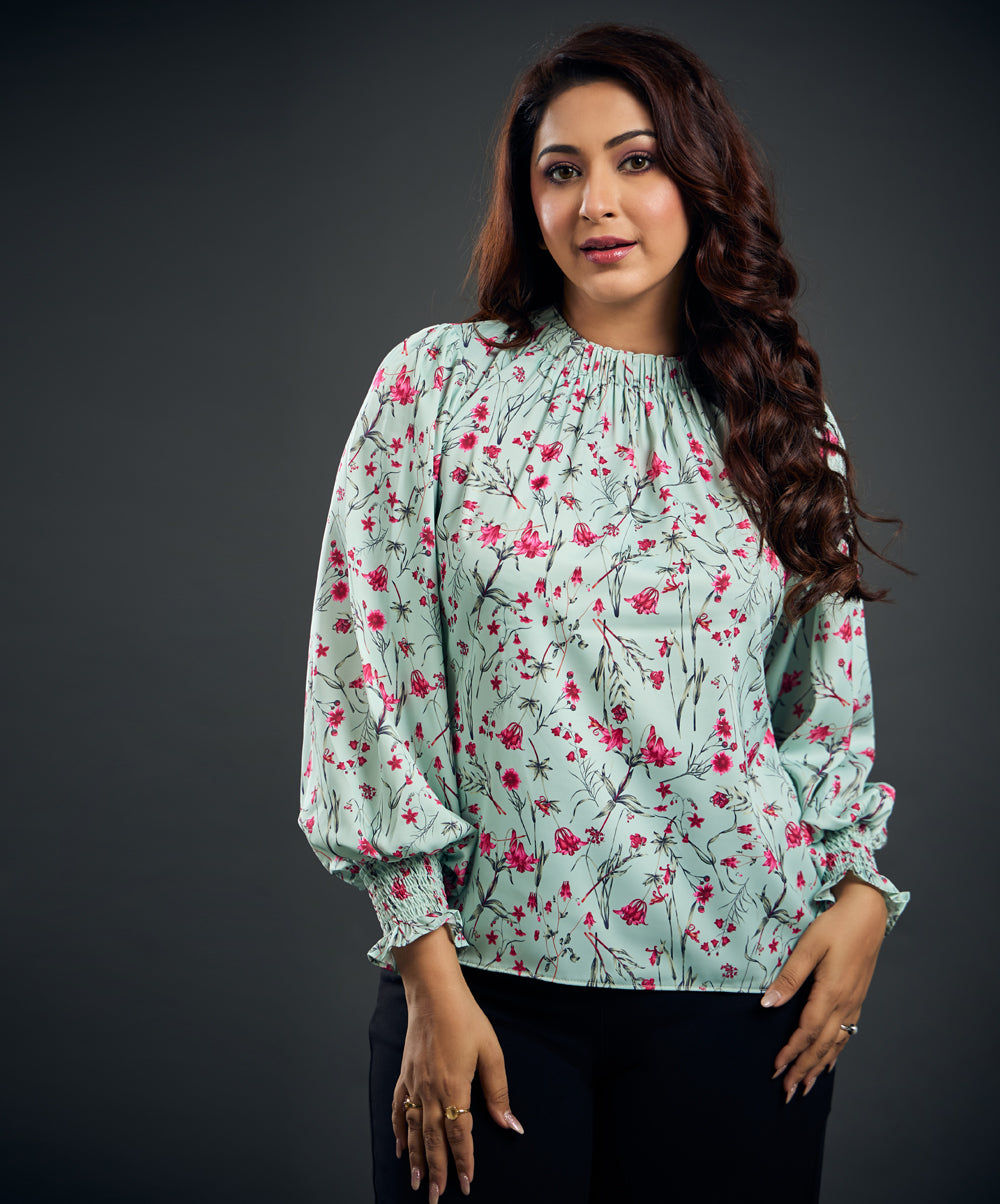 Neck Detailed Long Sleeve Printed Satin Smocked Top