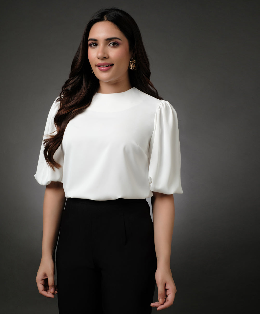 Round Neck White Sleeve Elasticated Top