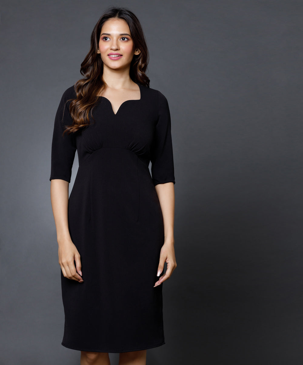 Sweetheart Neckline Sleeved Black Dress