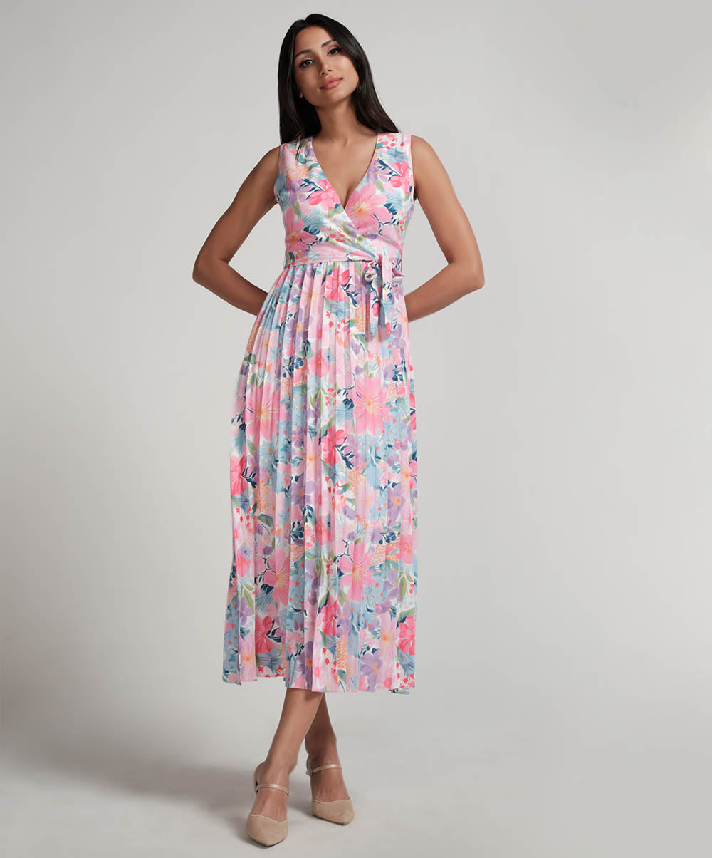 Printed Pleated Sleeveless Vneck Dress