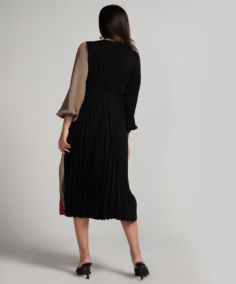 Three Coloured Pleated Solid Dress