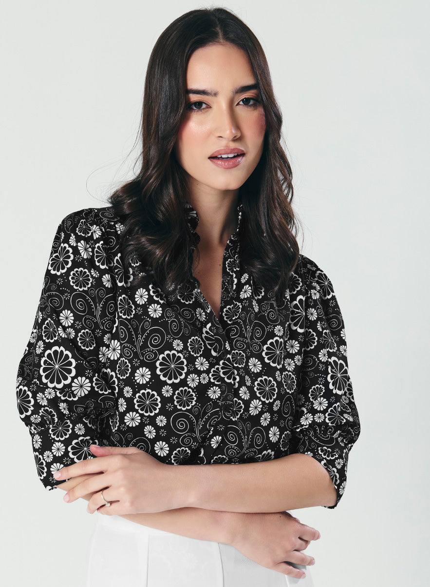 Printed Black White Three Quarter Top