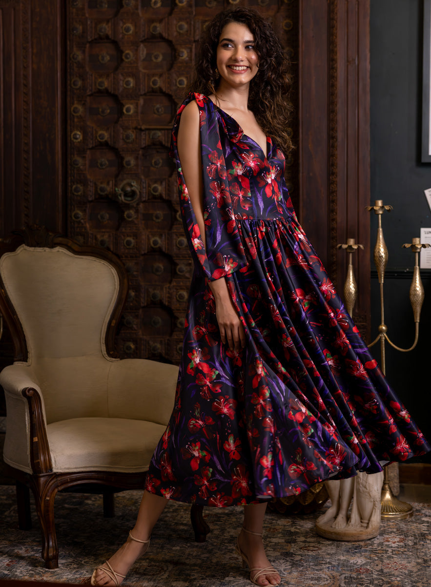 Sweetheart Printed Neck Sleeve Tie Dress