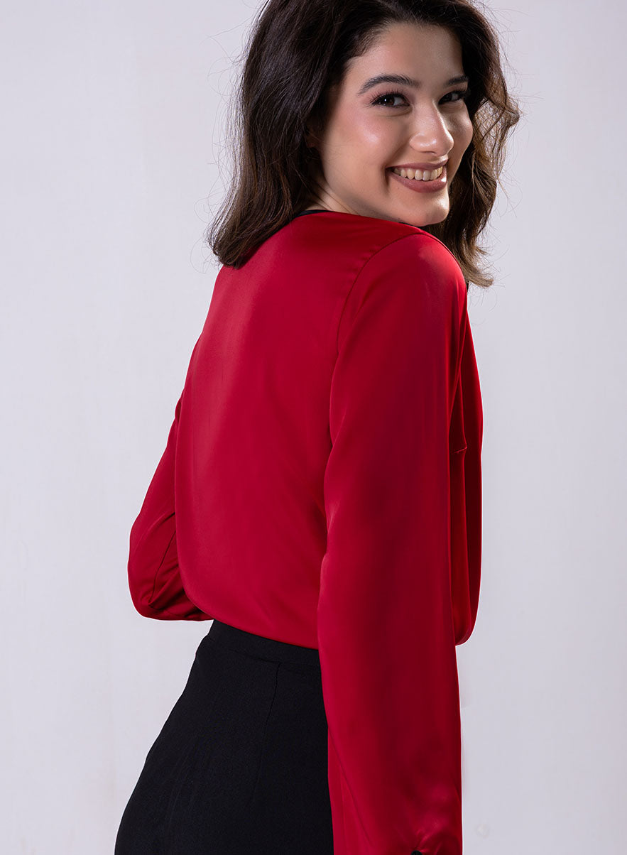 Piping Detailed Long Sleeve Top